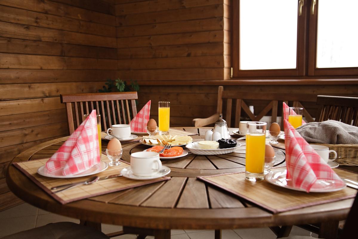 Hotel Grasu Pils Цесвайне Экстерьер фото