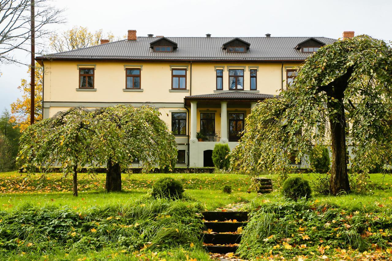Hotel Grasu Pils Цесвайне Экстерьер фото