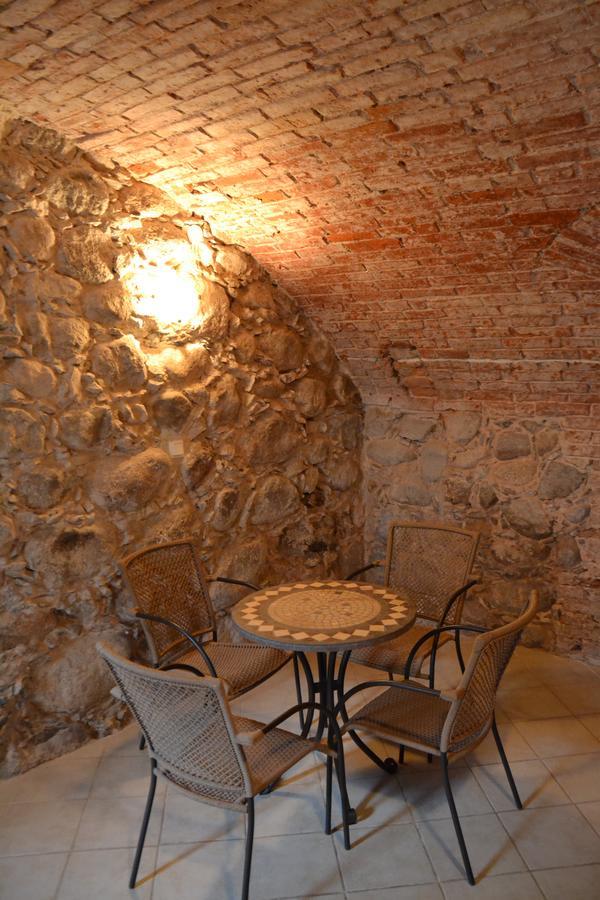 Hotel Grasu Pils Цесвайне Экстерьер фото